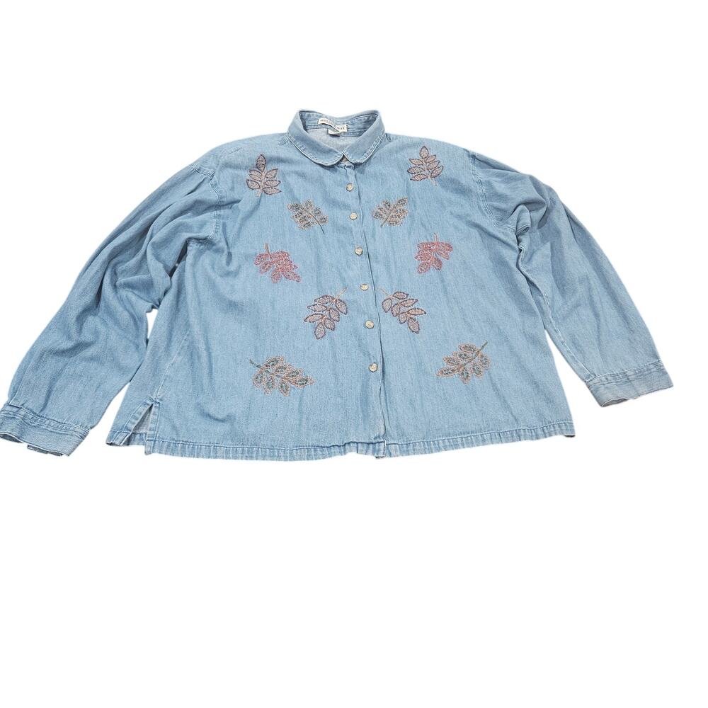 Maggie & Max 1X Chambray Embroidered Leaf Button Up Shirt Cottagecore